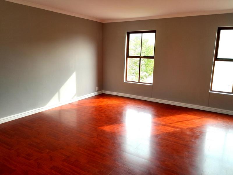 To Let 2 Bedroom Property for Rent in Rondebosch Park Estate Western Cape